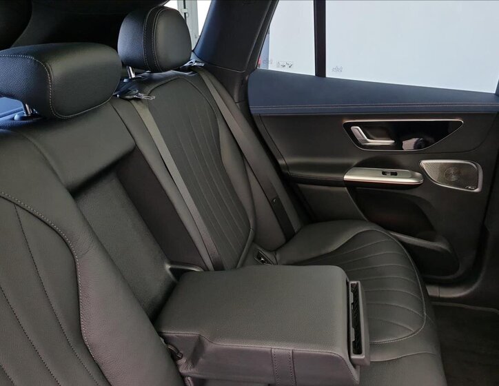 Mercedes-Benz EQE SUV 1,0 215 kw