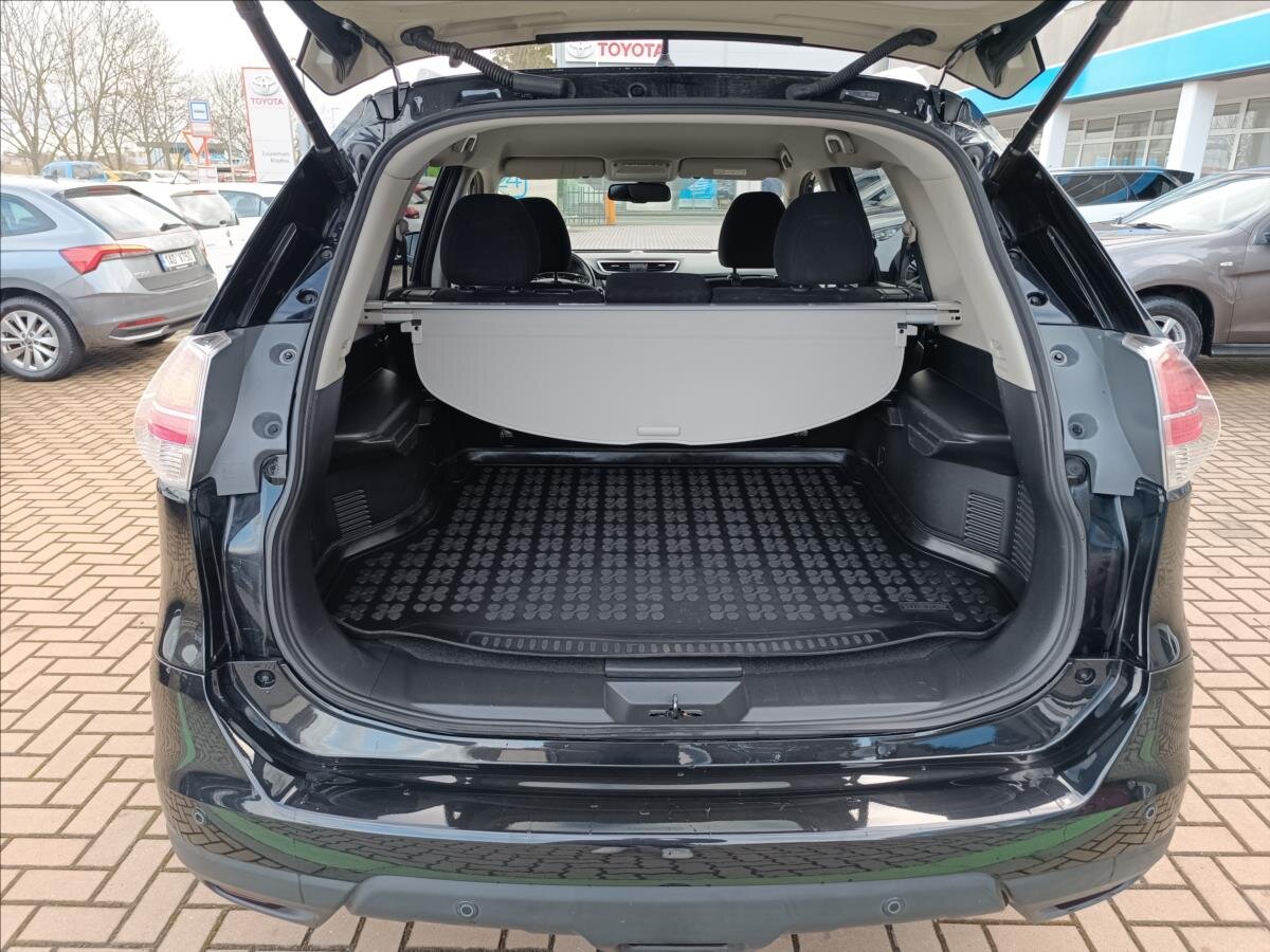 Nissan X-Trail SUV 1,6 l 120 kw