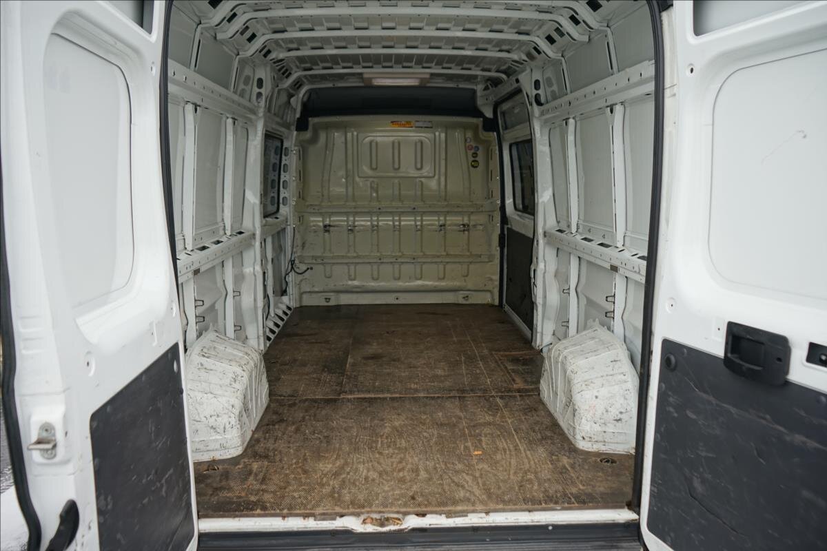 Peugeot Boxer Skříň 2,2 l 96 kw