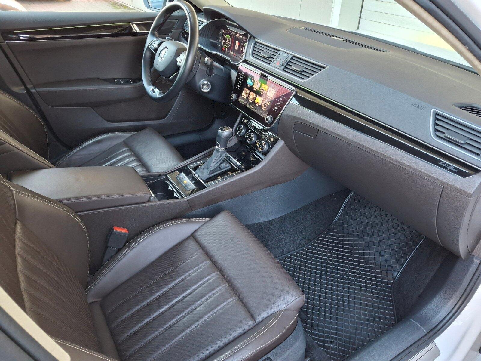 Škoda Superb Sedan / Limuzína 2,0 l 110 kw