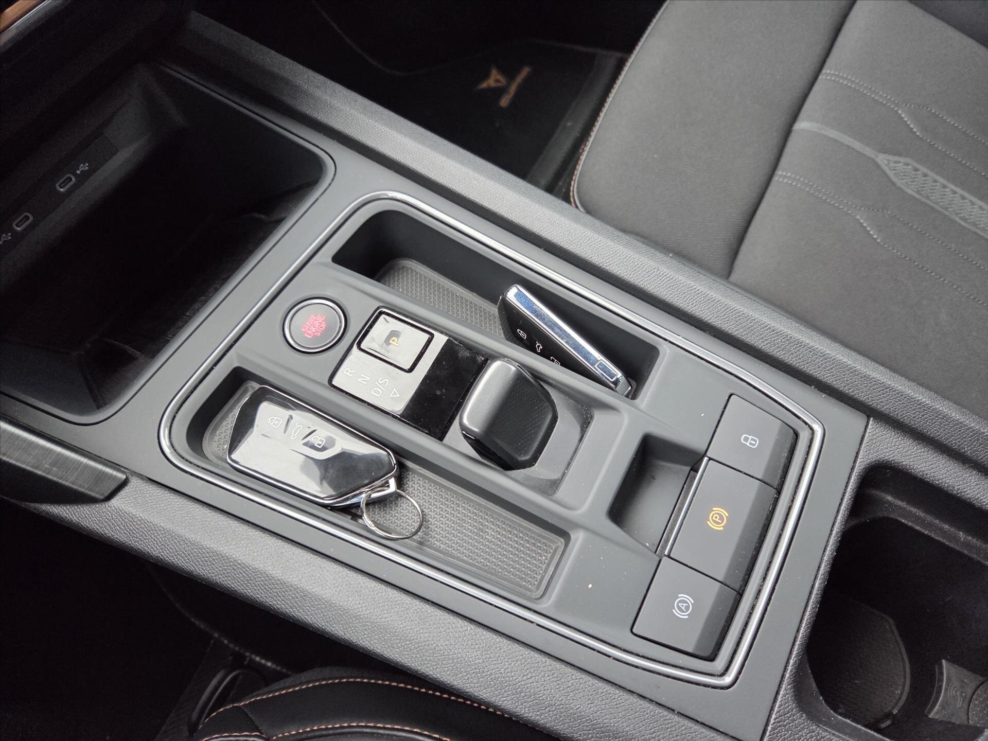 Cupra Formentor SUV / Terénní 2,0 l 180 kw