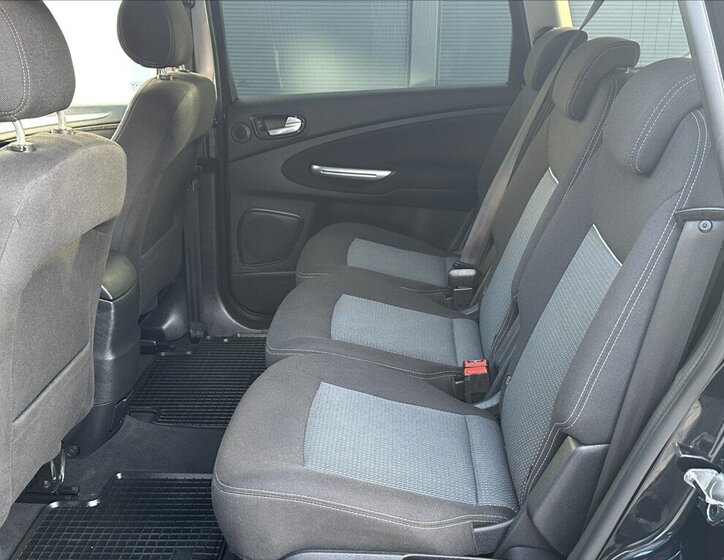 Ford S-MAX MPV 2,0 l 103 kw