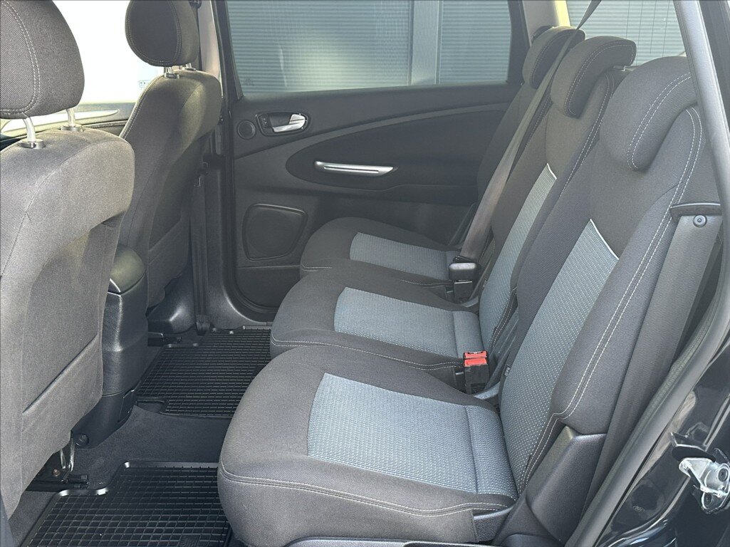 Ford S-MAX MPV 2,0 l 103 kw