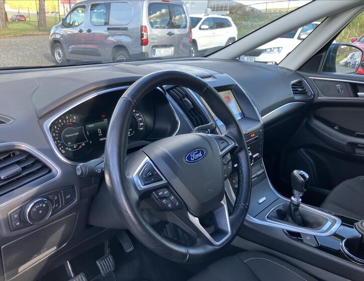 Ford S-MAX MPV 2,0 l 110 kw