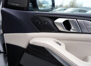 BMW X7 SUV / Terénní 3,0 l 250 kw