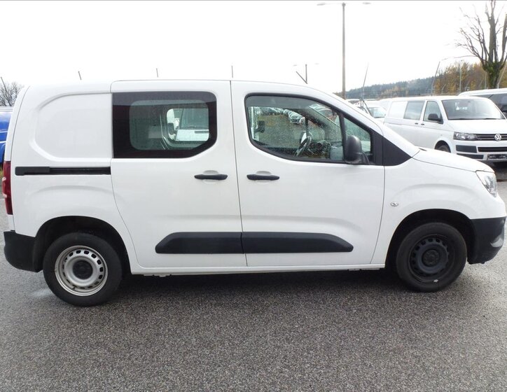 Opel Combo Ostatní 1,2 l 81 kw