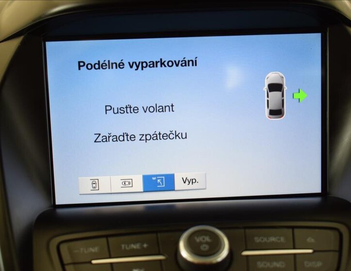 Ford Kuga SUV / Terénní 2,0 l 110 kw