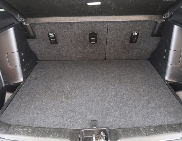 Suzuki Vitara SUV / Terénní 1,4 l 95 kw