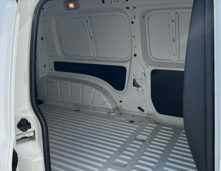 Volkswagen Caddy Skříň 1,4 l 92 kw