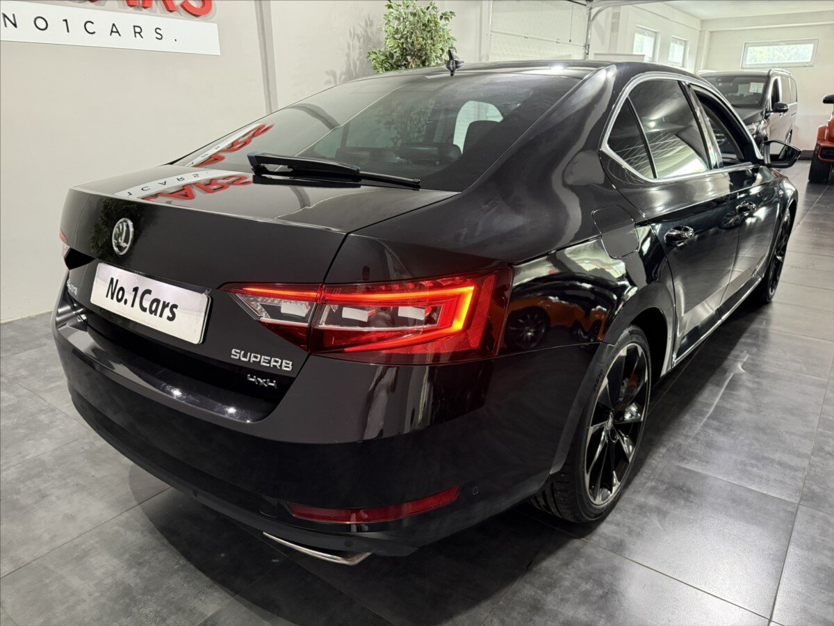 Škoda Superb Sedan / Limuzína 2,0 l 206 kw