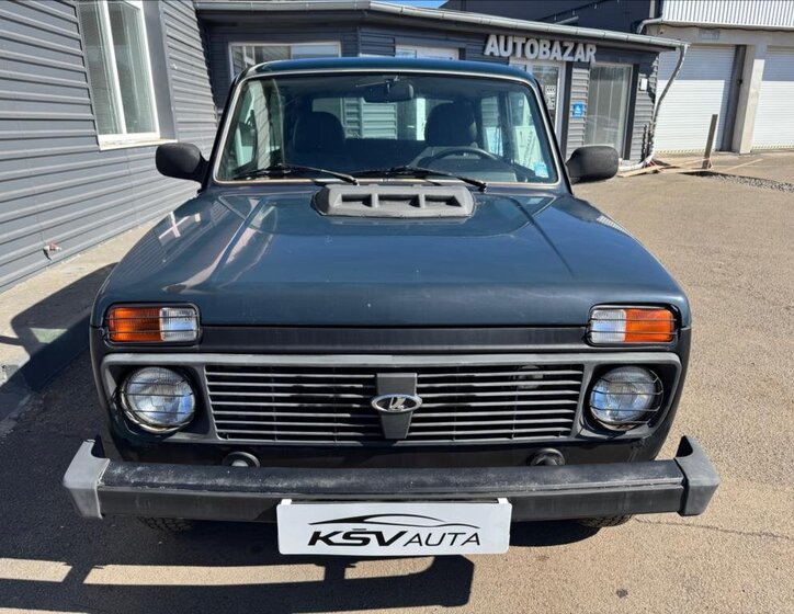 Lada Niva SUV 1,7 l 61 kw