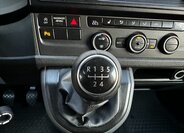 Volkswagen Caravelle 30