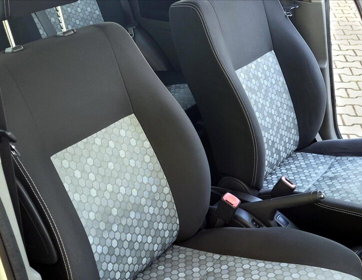 Suzuki SX4 Hatchback 2,0 l 99 kw