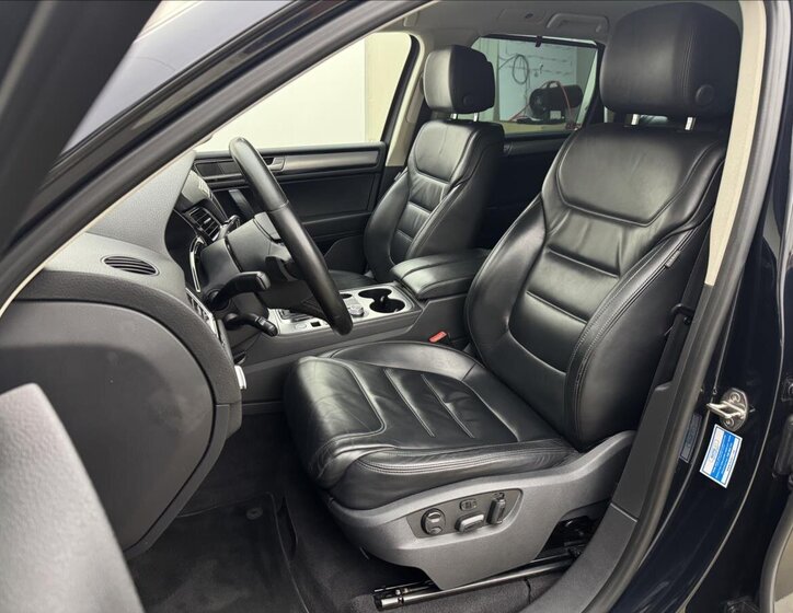 Volkswagen Touareg SUV 3,0 l 193 kw