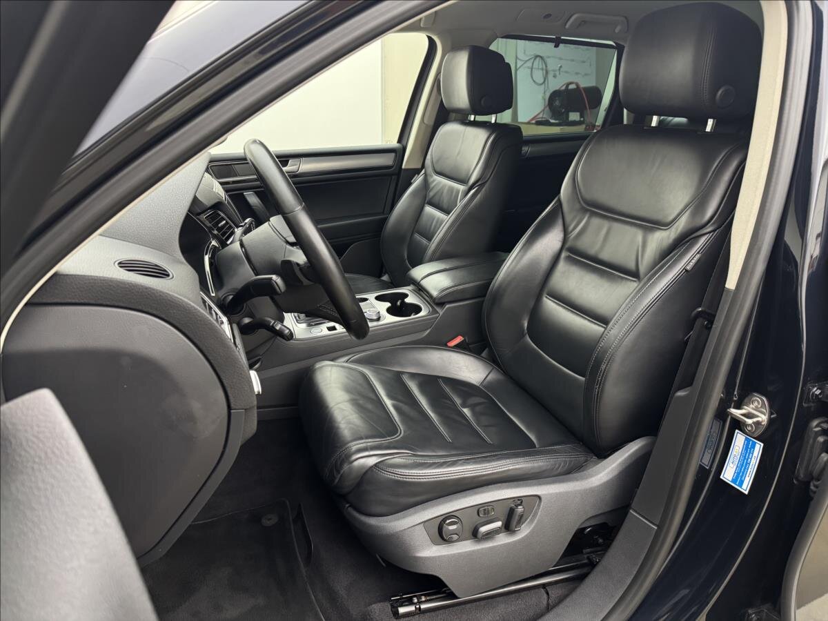 Volkswagen Touareg SUV 3,0 l 193 kw