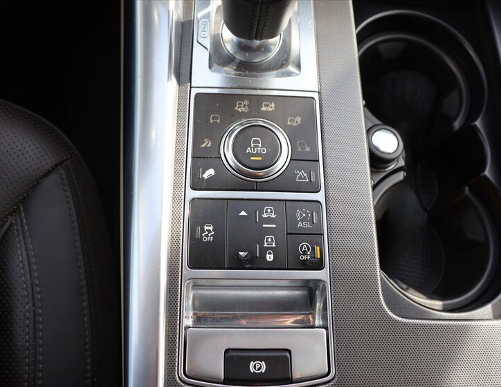 Land Rover Range Rover Sport SUV / Terénní 3,0 l 215 kw