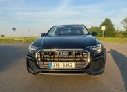 Audi Q8 8