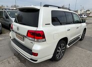 Toyota Land Cruiser SUV / Terénní 4,5 l 186 kw