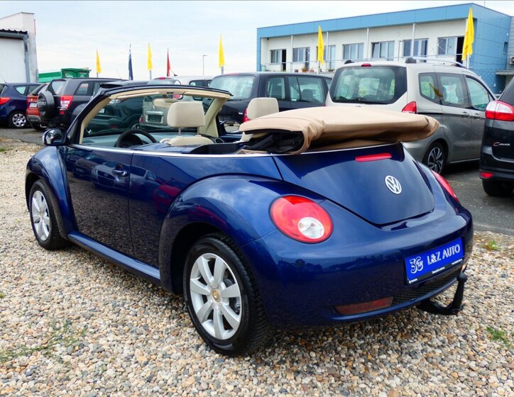 Volkswagen New Beetle Kabriolet 1,6 l 75 kw