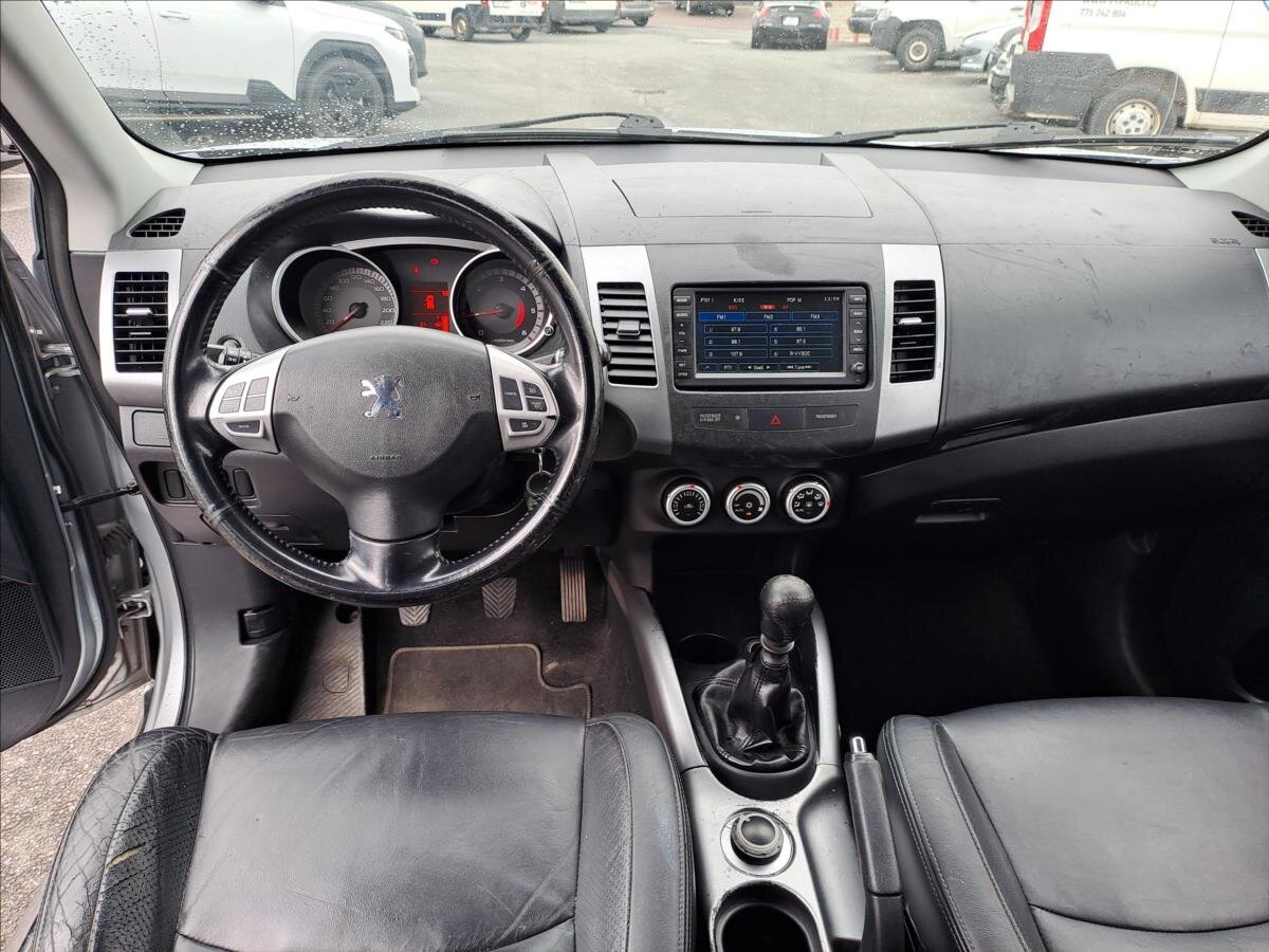 Peugeot 4007 SUV / Terénní 2,2 l 115 kw