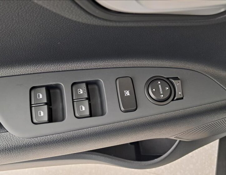 KIA Stonic Kombi 1,2 l 57 kw