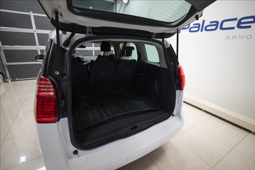 Peugeot 5008 MPV 1,6 l 88 kw