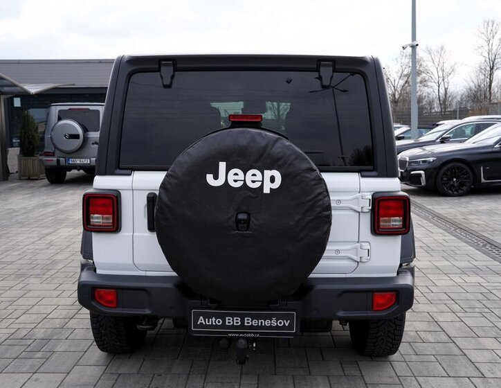 Jeep Wrangler SUV / Terénní 2,1 l 147 kw