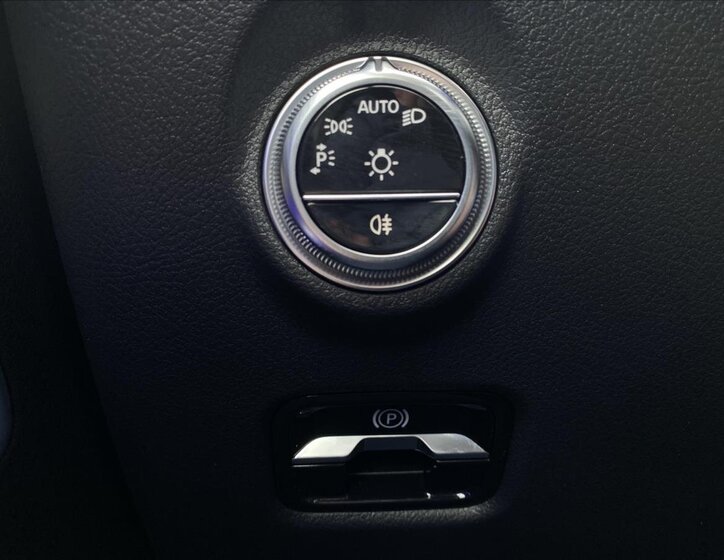 Mercedes-Benz Třídy C Kombi 2,0 l 147 kw