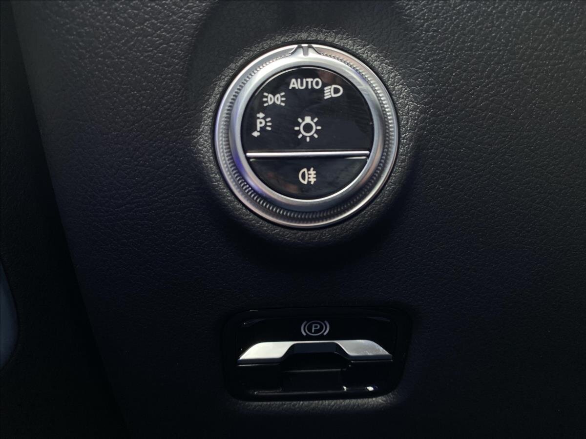 Mercedes-Benz Třídy C Kombi 2,0 l 147 kw