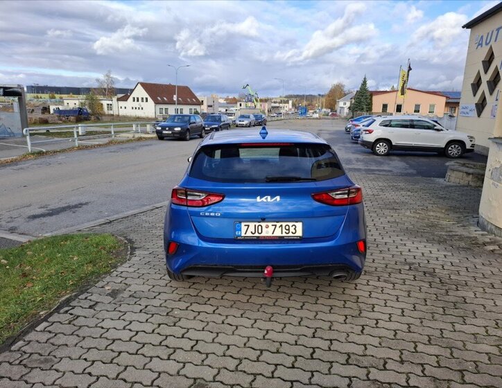 KIA Ceed Hatchback 1,5 l 117 kw