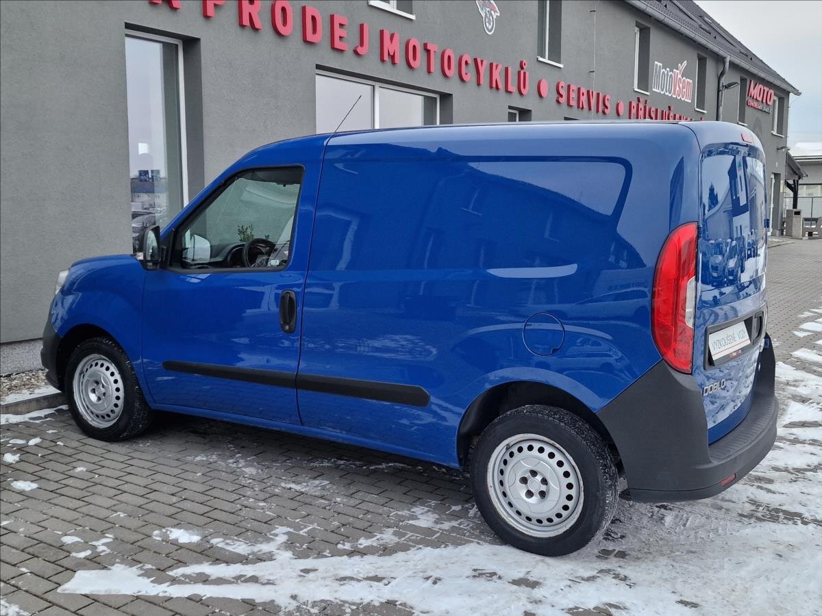 Fiat Dobló cargo Skříň 1,4 l 88 kw