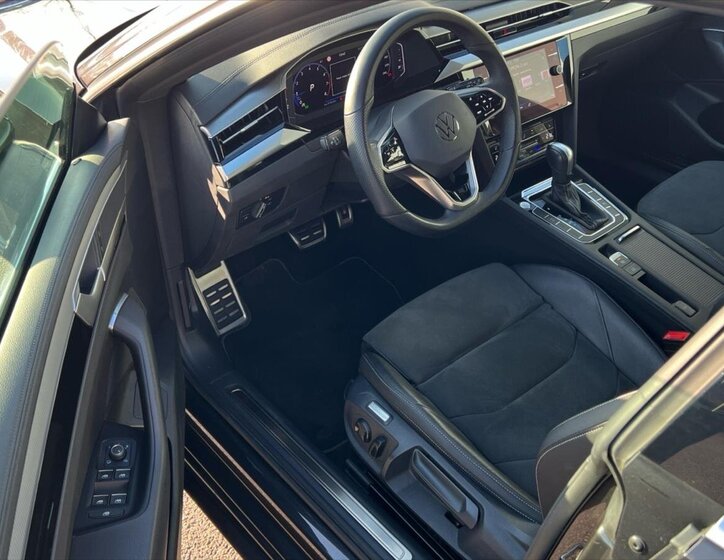 Volkswagen Arteon 6