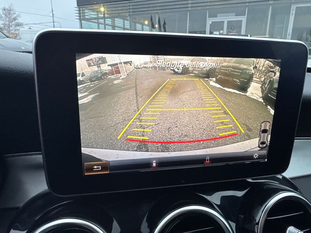 Mercedes-Benz Třídy C Sedan 2,1 l 150 kw