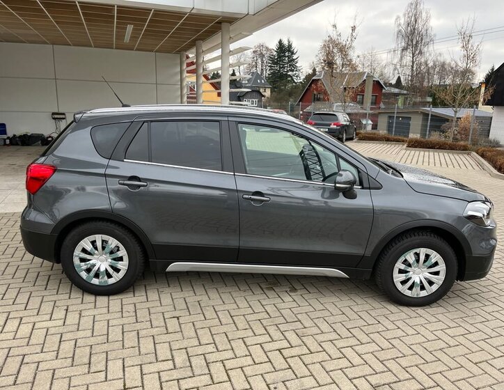 Suzuki SX4 S-Cross 7