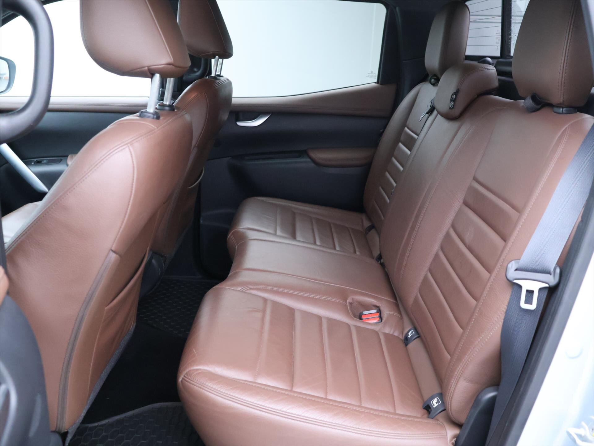 Mercedes-Benz Třídy X Pick-up 2,3 l 140 kw