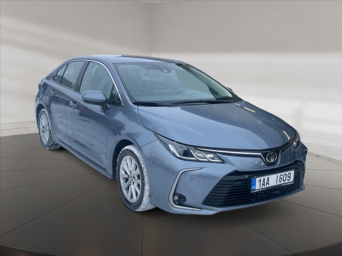Toyota Corolla Sedan / Limuzína 1,5 l 92 kw