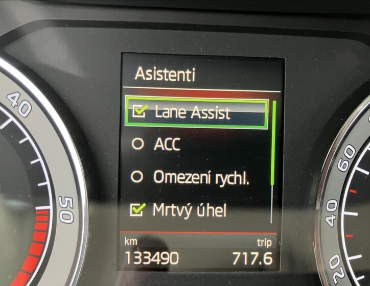 Škoda Superb Liftback 2,0 l 110 kw