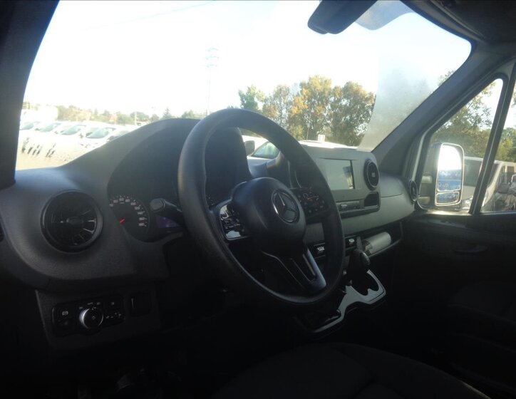 Mercedes-Benz Sprinter Skříň 2,1 l 120 kw