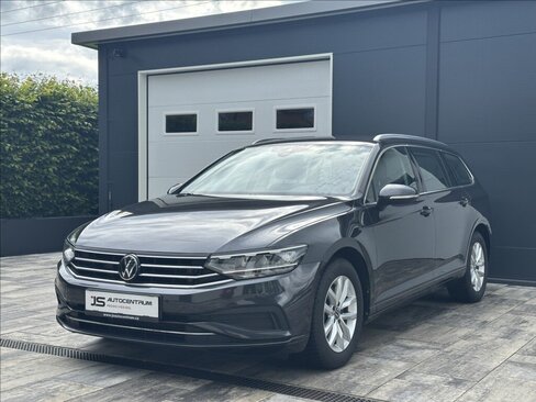 Volkswagen Passat Kombi 1,5 l 110 kw