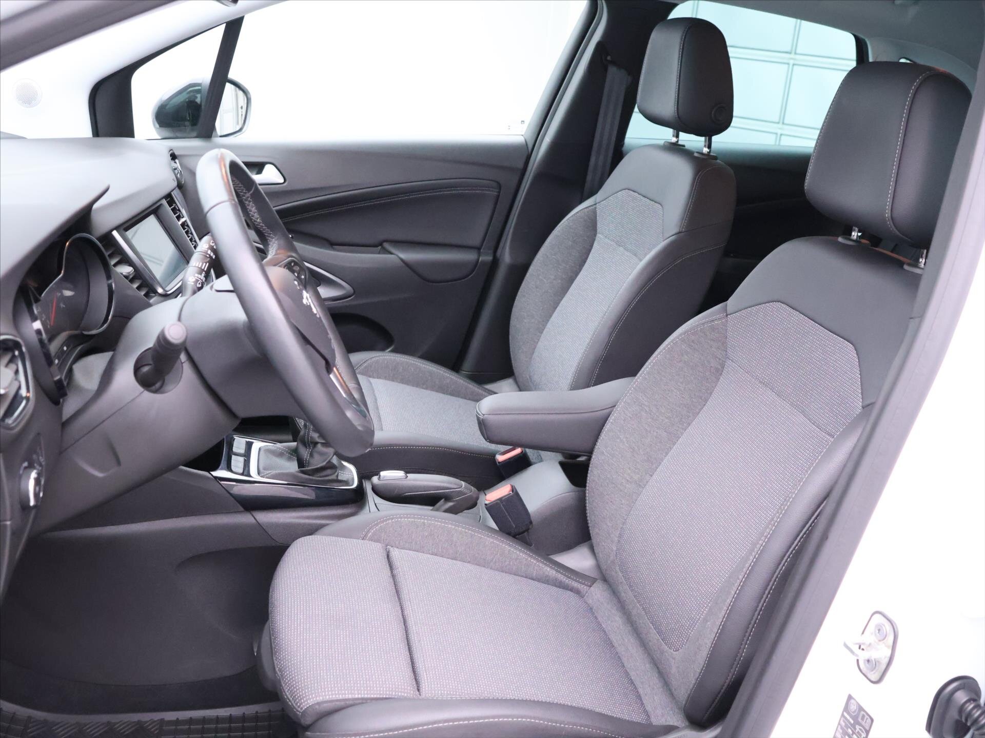 Opel Crossland SUV 1,2 l 81 kw