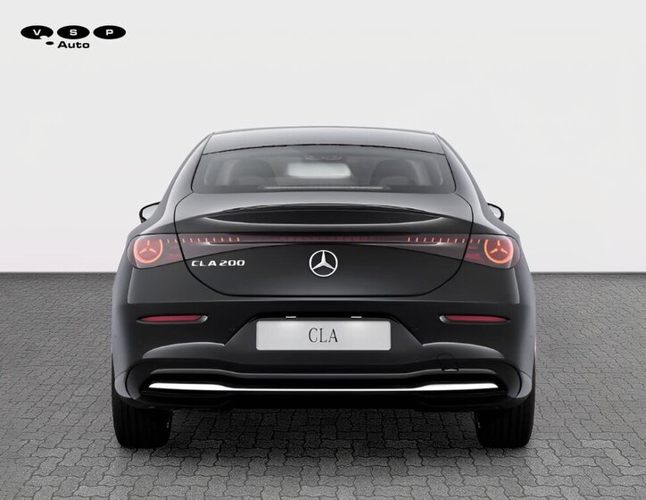 Mercedes-Benz CLA Sedan 1,5 l 144 kw