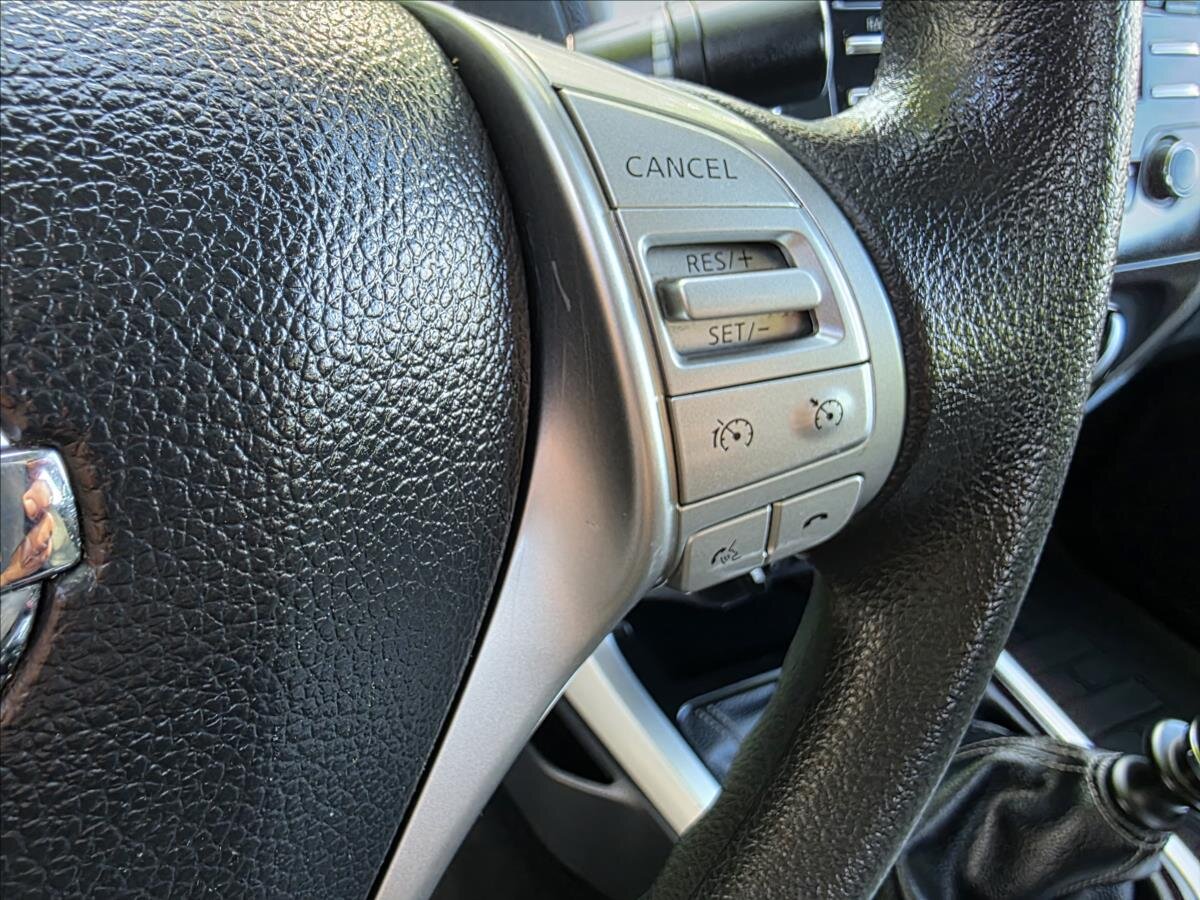 Nissan Navara Pick-up 2,3 l 120 kw