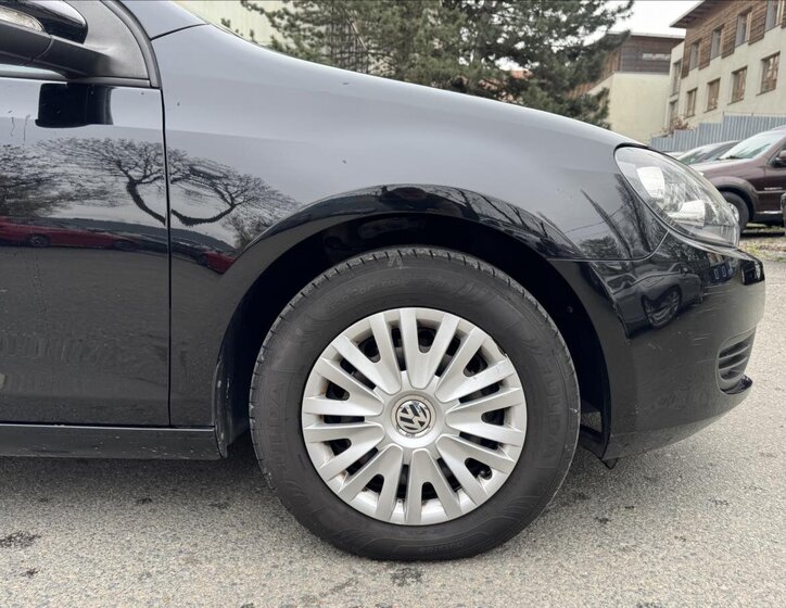 Volkswagen Golf Hatchback 1,6 l 77 kw