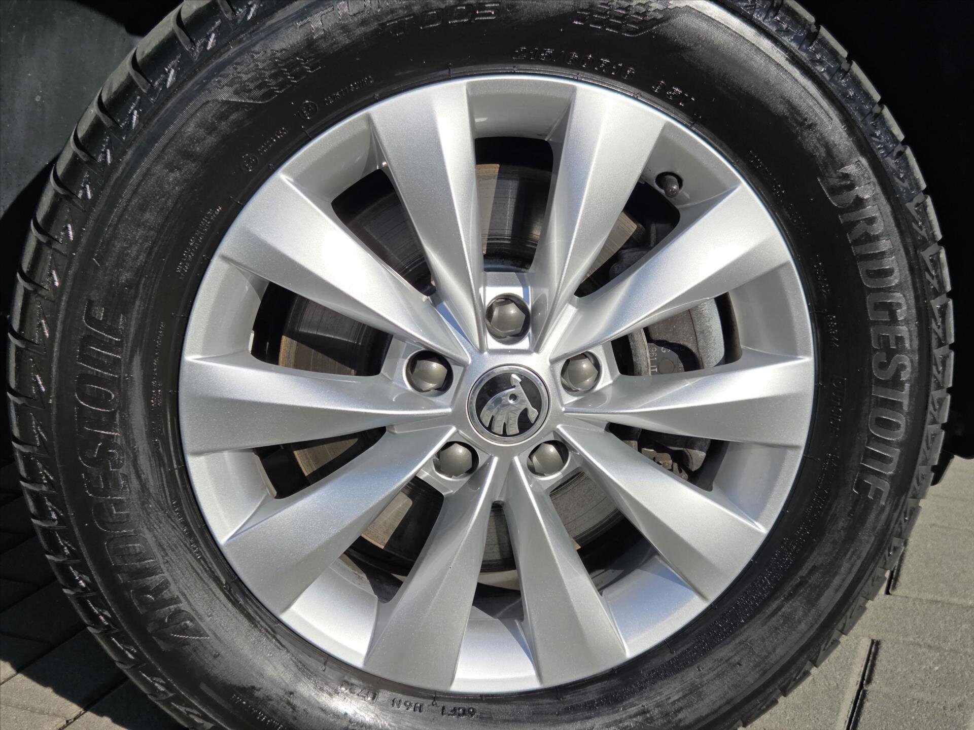 Škoda Karoq SUV 1,5 l 110 kw