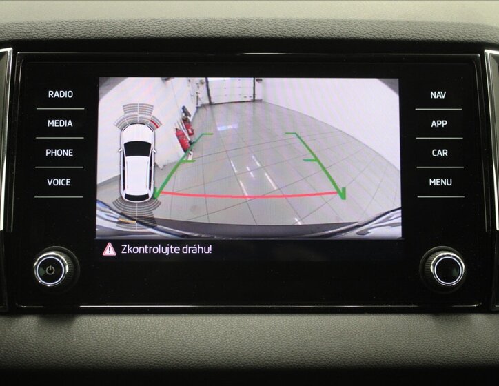 Škoda Karoq SUV 1,5 l 110 kw