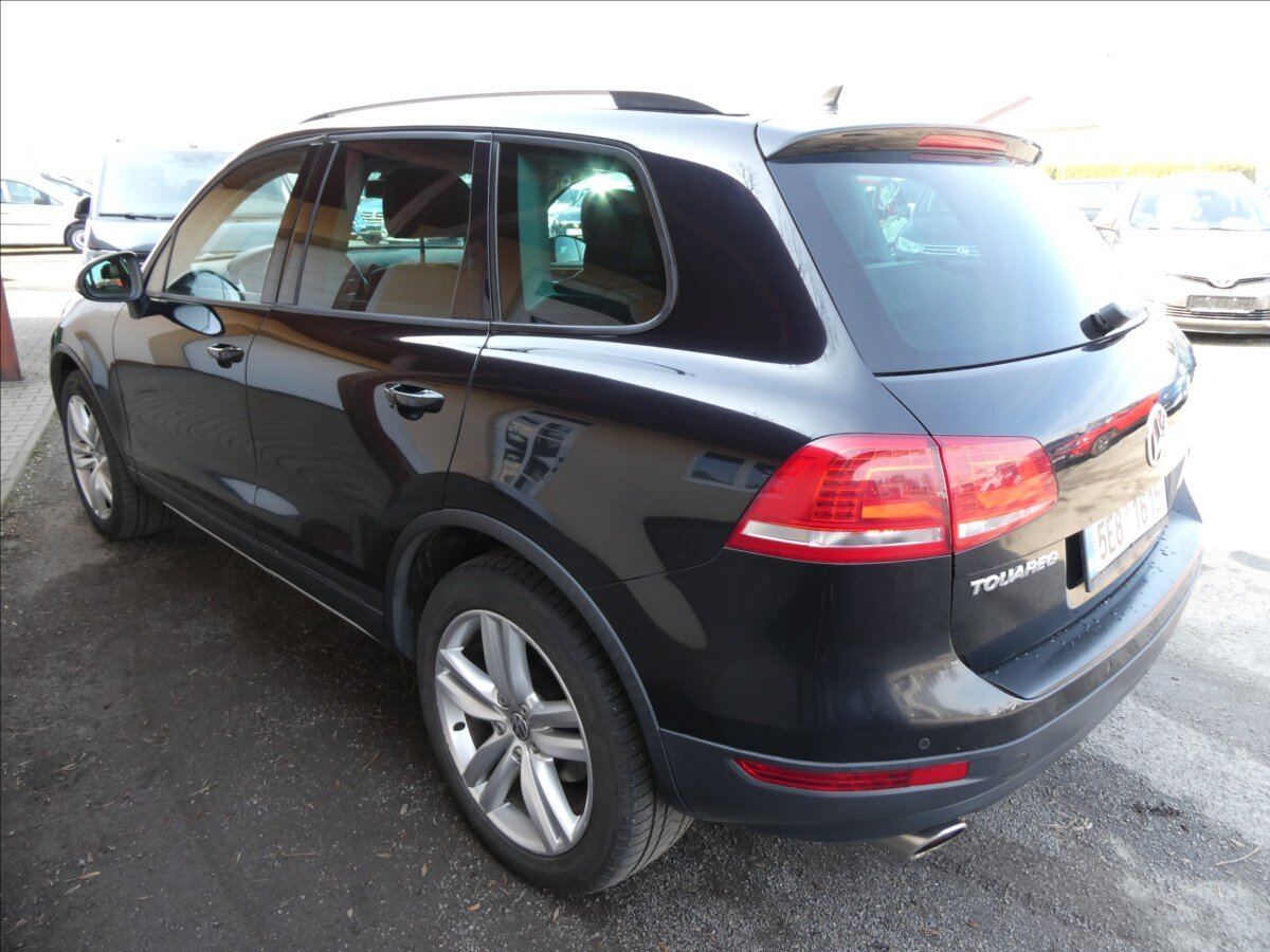 Volkswagen Touareg SUV / Terénní 3,0 l 180 kw