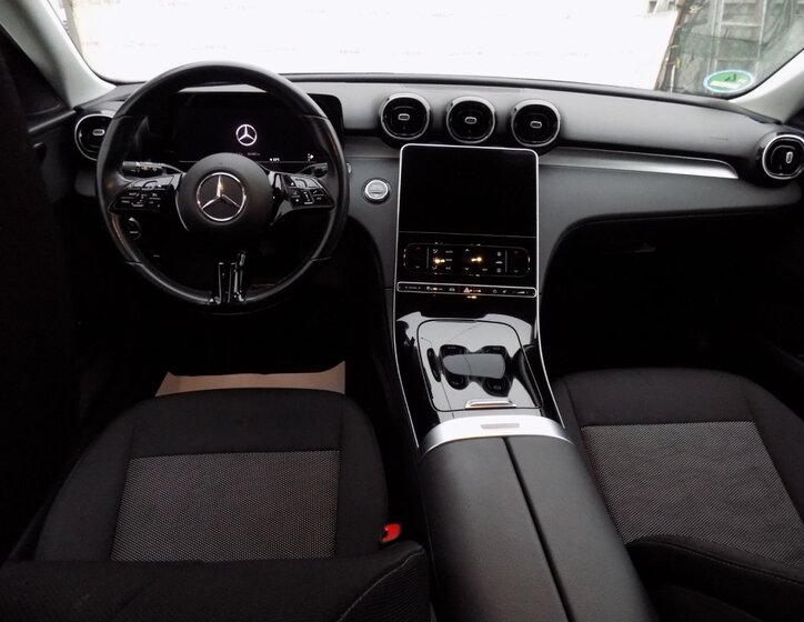 Mercedes-Benz Třídy C 24