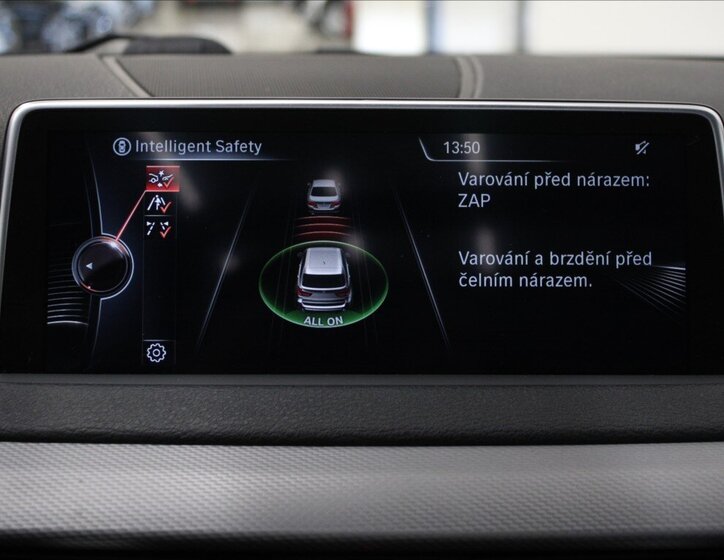 BMW X5 SUV / Terénní 3,0 l 280 kw