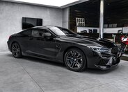BMW M8 Kupé 4,4 l 460 kw