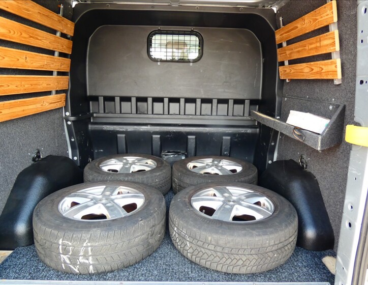 Ford Transit Custom 11